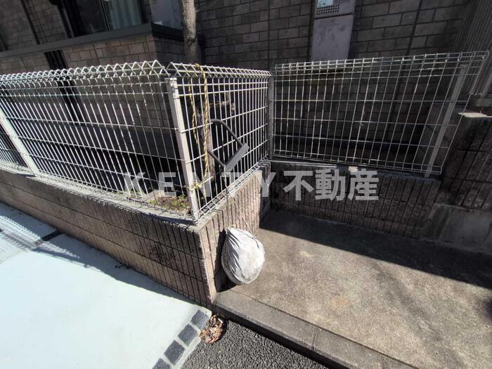 その他　ごみ置き場