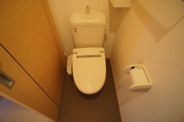 トイレ　ゆったりとした空間のトイレです