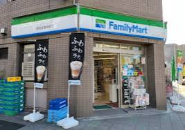 コンビニ　ファミリーマート 築地本願寺前店（コンビニ）まで427m