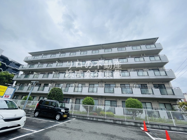 建物外観　丈夫で安心の鉄筋コンクリート造マンションです☆