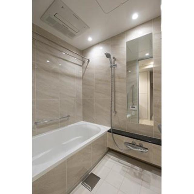 バス・シャワールーム　※写真は同タイプ住戸です。