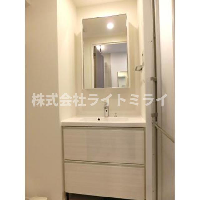 洗面設備　※写真は同タイプ住戸です。