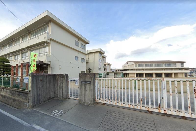 小学校　岡山市立宇野小学校（小学校）まで971m