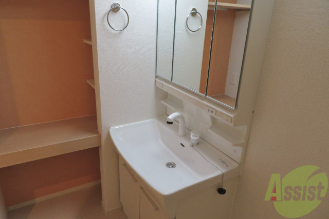 洗面設備　朝の準備も捗りそう