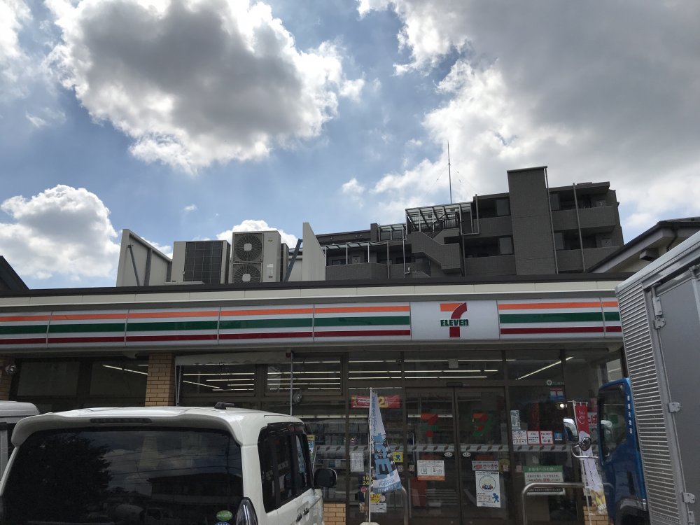 コンビニ　セブンイレブン 世田谷桜上水1丁目店（コンビニ）まで302m