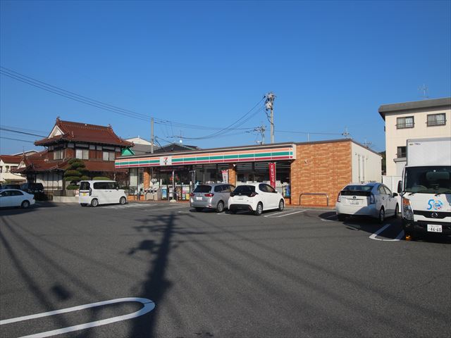 コンビニ　セブンイレブン東広島土与丸5丁目店（コンビニ）まで361m