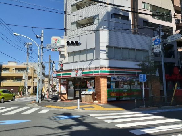 コンビニ　セブンイレブン新宿上落合一丁目店（コンビニ）まで97m