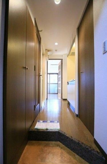フェニックス幡ヶ谷壱番館の玄関写真