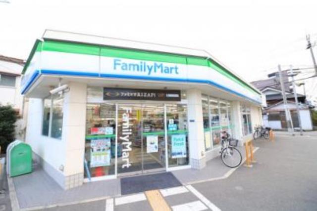 コンビニ　ファミリーマート常光寺店（コンビニ）まで711m