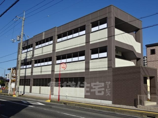 建物外観　外観写真（昼）