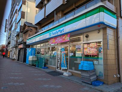 コンビニ　ファミリーマート 江東東陽一丁目店（コンビニ）まで261m