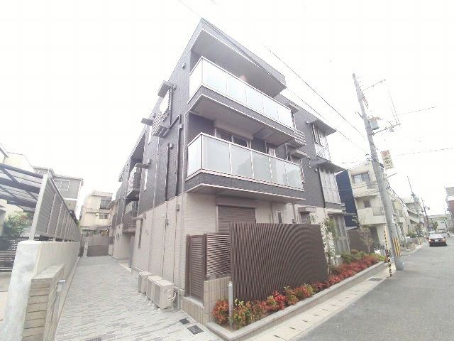 建物外観　閑静な住宅街