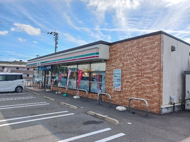 その他　セブンイレブン今治波止浜店まで300m