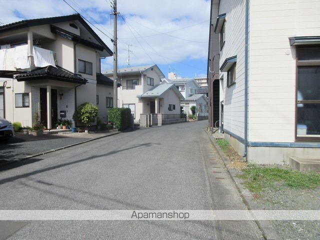 その他　周辺道路（その他）まで0m