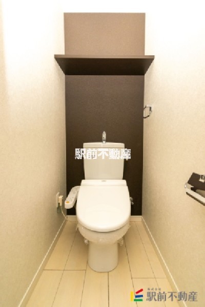 トイレ　写真は同タイプ別部屋