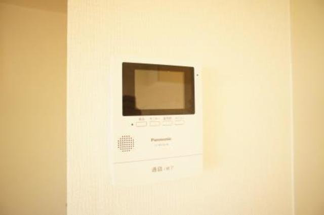 セキュリティ　ＴＶモニタ付インターホン完備で突然の来訪者が来ても安心◎