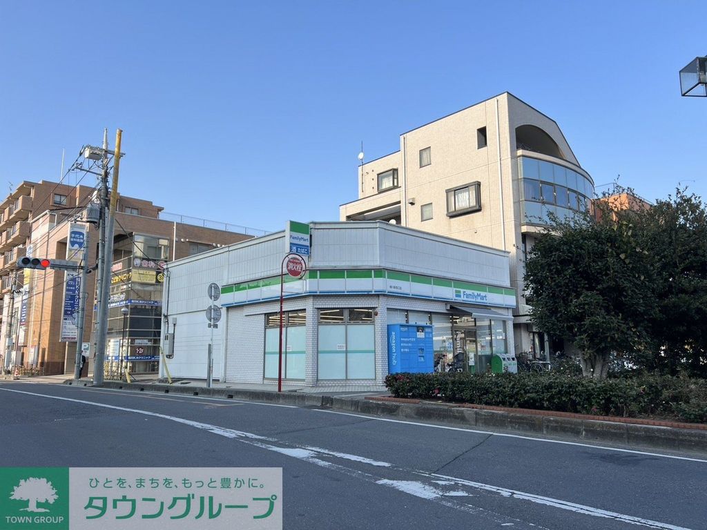 コンビニ　ファミリーマート桶川駅西口店（コンビニ）まで1590m