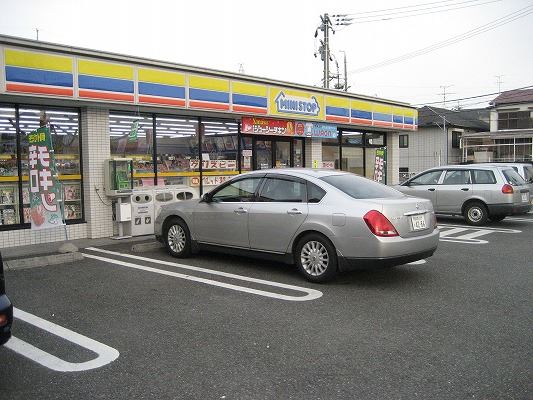 コンビニ　ミニストップ（コンビニ）まで620m