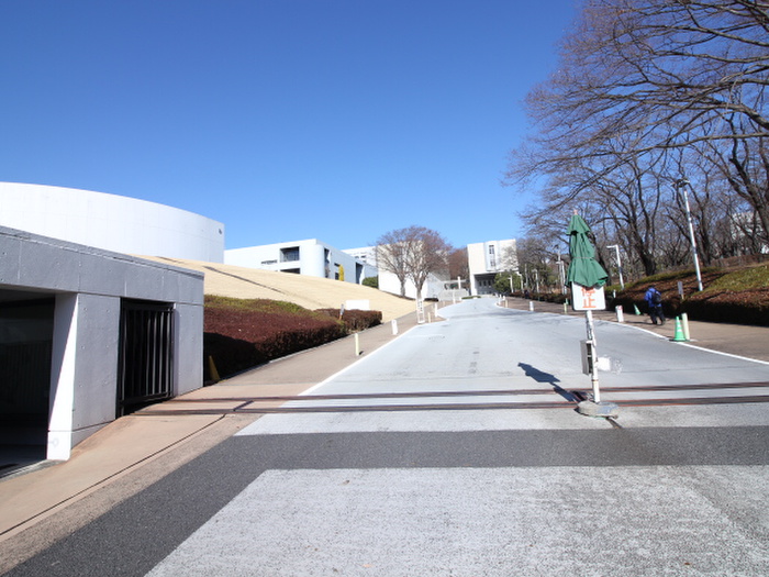 大学・短大　中央大学（大学・短大）まで495m