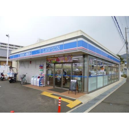 コンビニ　ローソン神戸菊水町一丁目店（コンビニ）まで740m