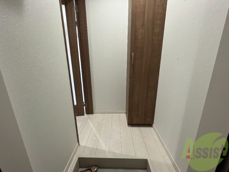 玄関　玄関から見た景色はこちらです。イメージできますか。