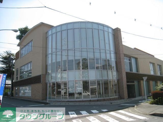 図書館　平山図書館（図書館）まで750m