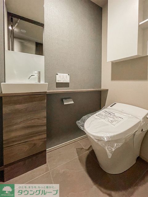トイレ　※写真は同タイプ住戸です。