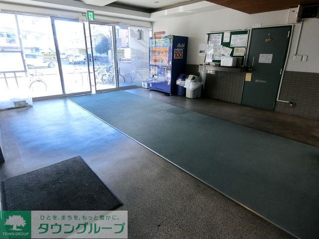 ロイヤルヒルズの外観写真