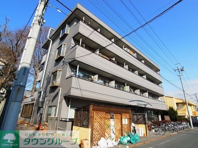ロイヤルヒルズの外観写真