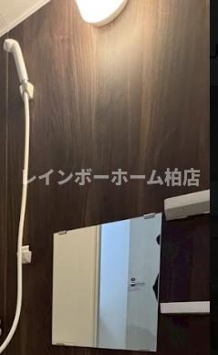バス・シャワールーム　同施工。参考写真。