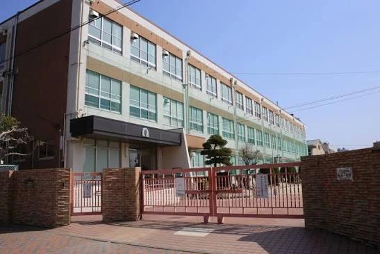 小学校　名古屋市立金城小学校（小学校）まで193m