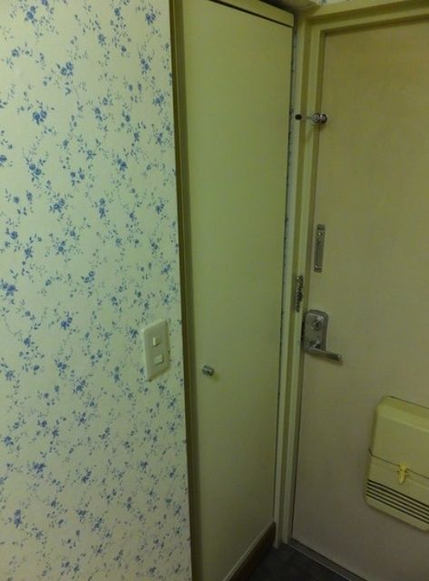 玄関　玄関※反転タイプ参考写真