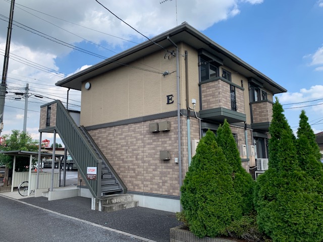 建物外観　南向きで日当たり良好　角部屋