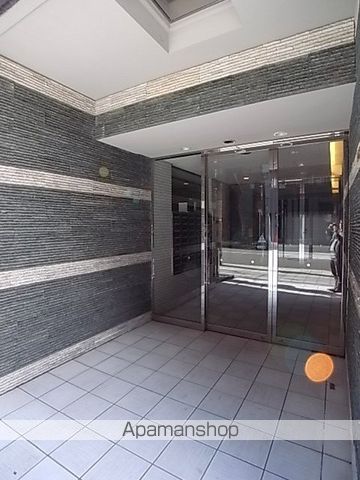 地下鉄中央線 谷町四丁目駅 徒歩5分 15階建 築18年の外観写真