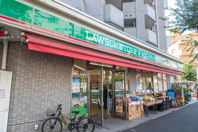 コンビニ　ローソンストア100目黒本町店（コンビニ）まで379m