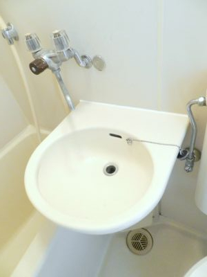 洗面設備　※反転タイプの写真です。