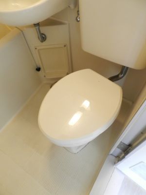 トイレ　※反転タイプの写真です。