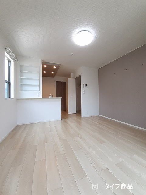 ファースト サンライズIの内装写真