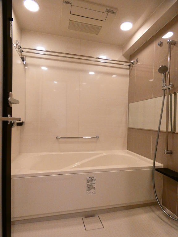 バス・シャワールーム　別部屋参考写真