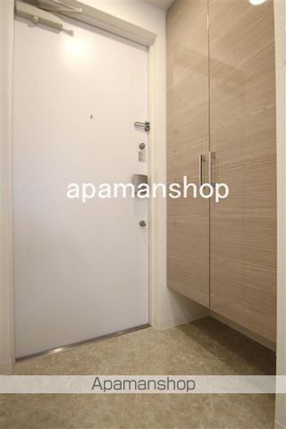 地下鉄御堂筋線 なんば駅 徒歩4分 14階建 築12年の玄関写真