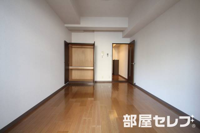 居室・リビング　※２０２号室内装写真参照