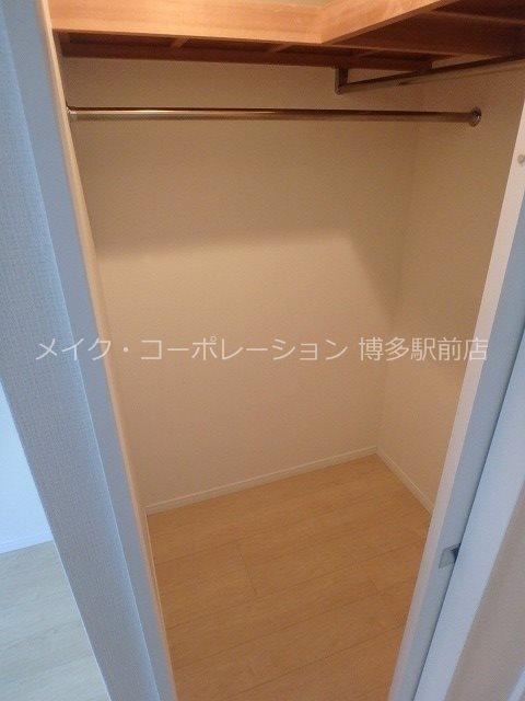 地下鉄箱崎線 千代県庁口駅 徒歩5分 13階建 築17年の内装写真