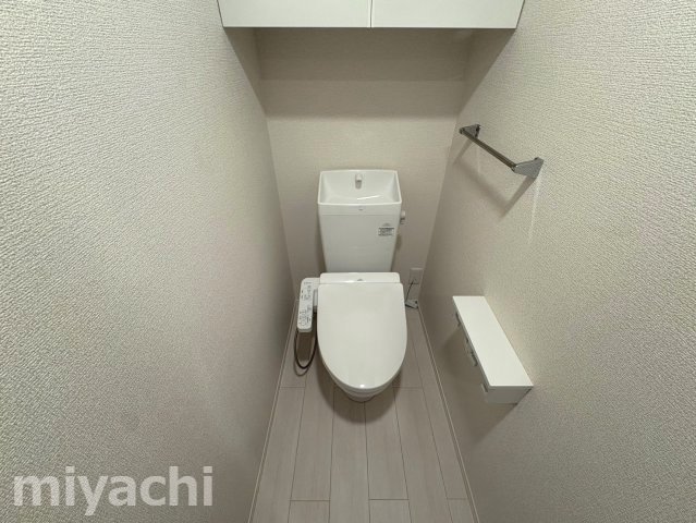 ＪＲ高徳線 佐古駅 徒歩14分 3階建 築1年のトイレ写真