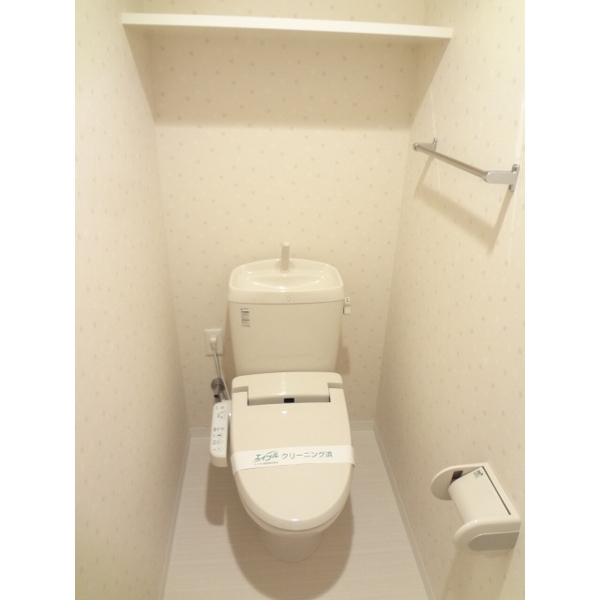 小田急線 千歳船橋駅 徒歩11分 6階建 築15年のトイレ写真