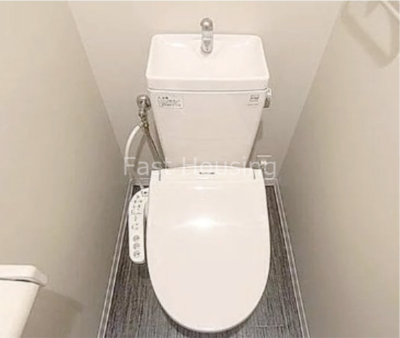 西武池袋線 桜台駅 徒歩4分 3階建 築26年のトイレ写真