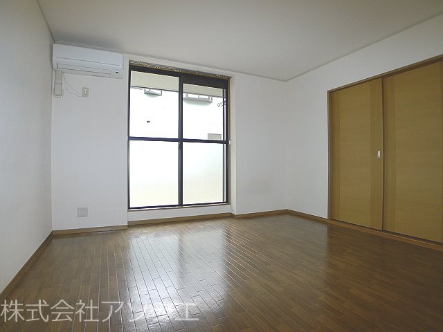 ヴァインベルクの居間写真