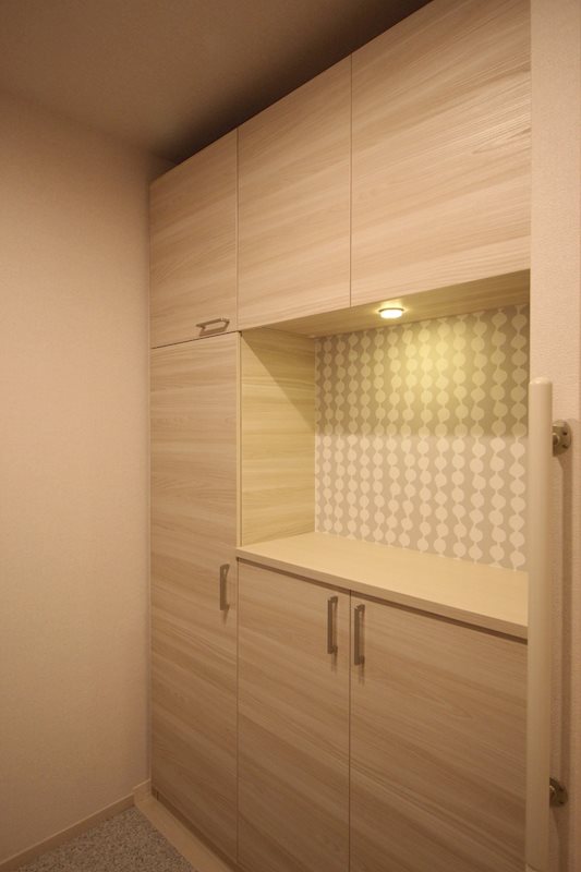 収納　トイレ収納棚