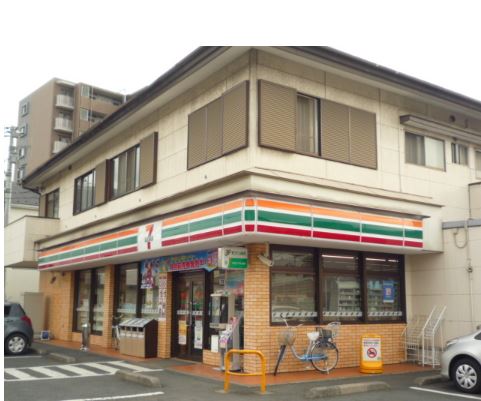 コンビニ　セブンイレブン さいたま上小町店（コンビニ）まで445m