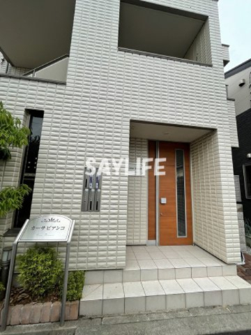 エントランス　オートロック付きで安心です★