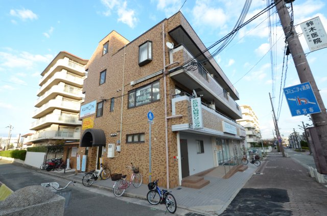 建物外観　敷地内駐輪場あり！